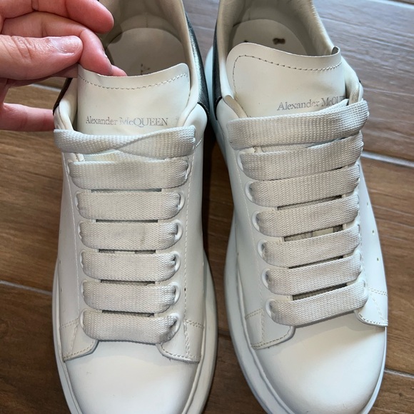 Alexander McQueen Pearl Sneakers